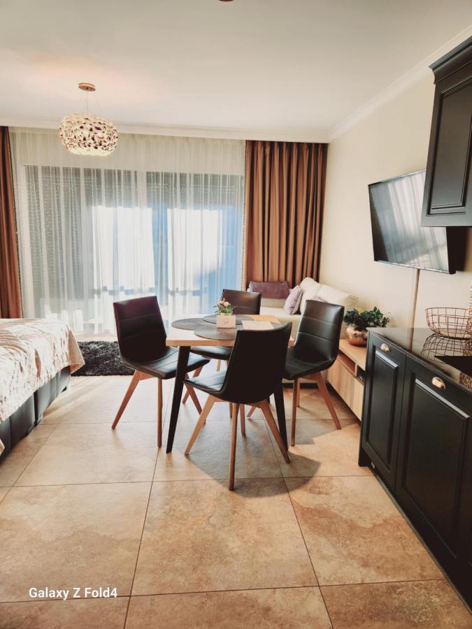 Ekskluzywny Apartament Gold Gardenia Dziwnow Z Widokiem Na Morze Trzecie Pietro 1 Pokojowy Epapartamenty Esterno foto